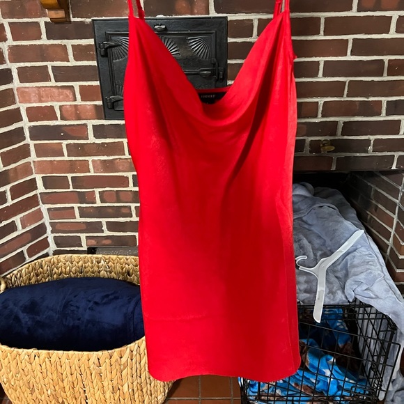 Super cute little red dress - Picture 1 of 3